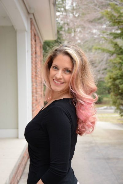 melanie harlow author pic